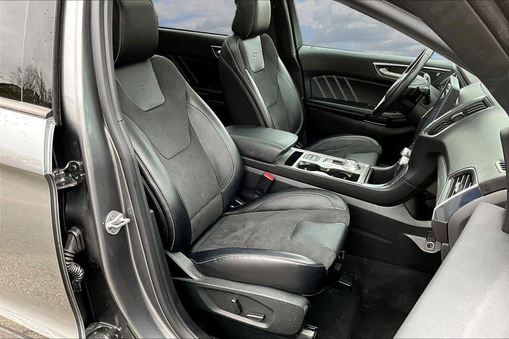 Ford Edge ST 2022