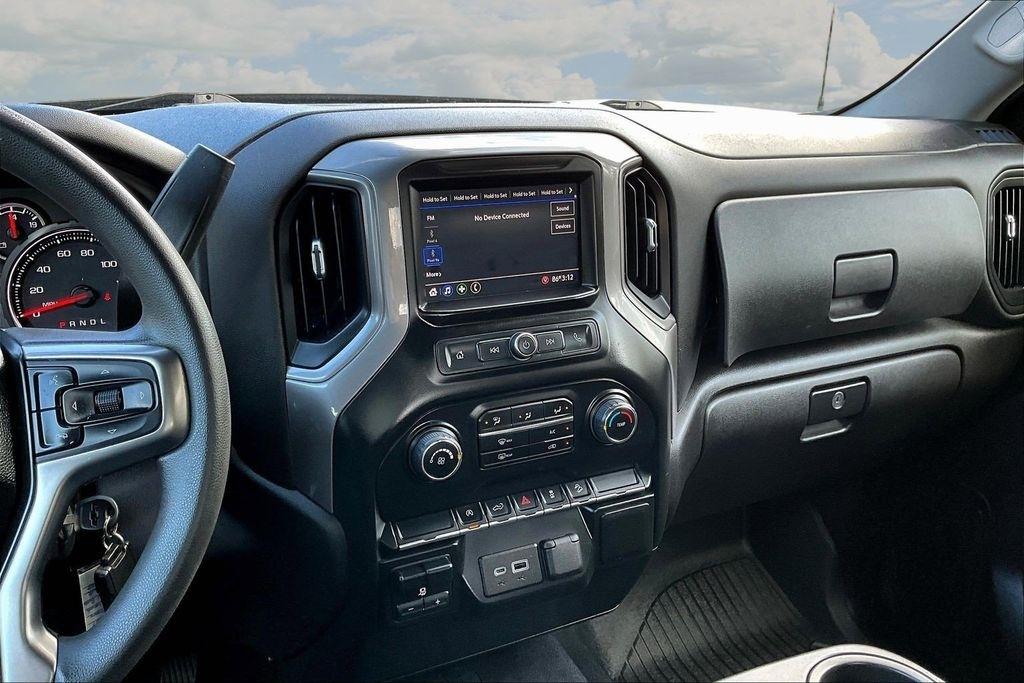 Chevrolet Silverado 1500 Custom Trail Boss Crew Cab Short Box 4WD 2021