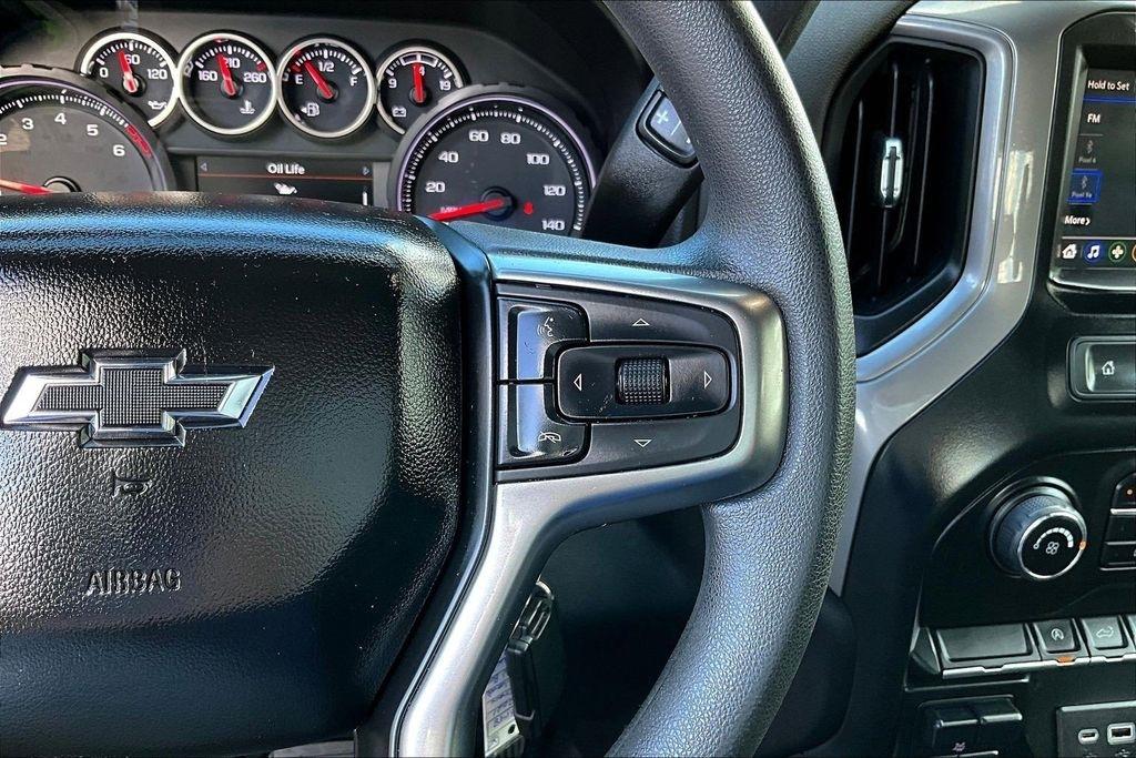 Chevrolet Silverado 1500 Custom Trail Boss Crew Cab Short Box 4WD 2021