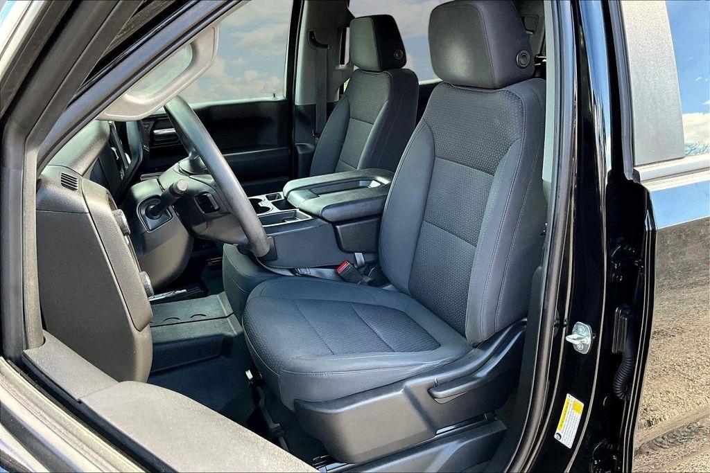 Chevrolet Silverado 1500 Custom Trail Boss Crew Cab Short Box 4WD 2021