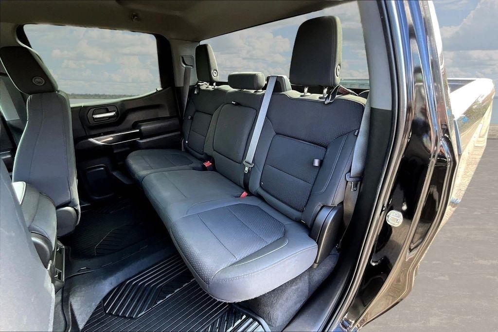 Chevrolet Silverado 1500 Custom Trail Boss Crew Cab Short Box 4WD 2021