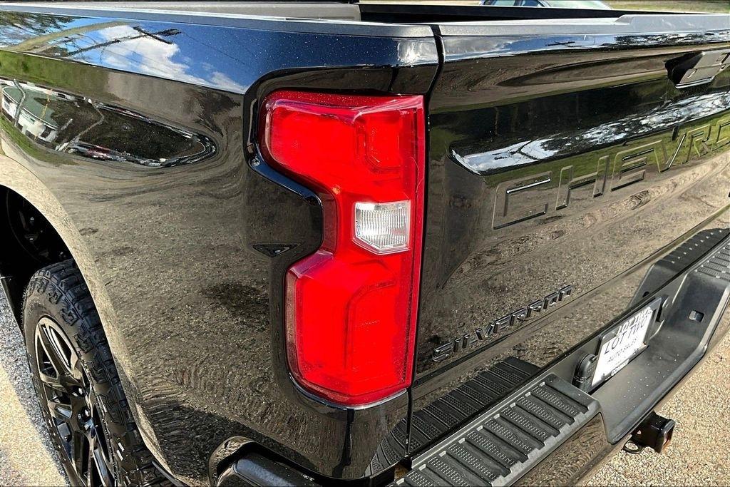 Chevrolet Silverado 1500 Custom Trail Boss Crew Cab Short Box 4WD 2021