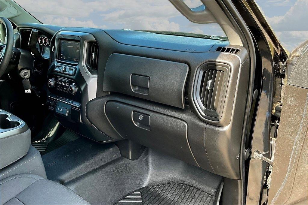 Chevrolet Silverado 1500 Custom Trail Boss Crew Cab Short Box 4WD 2021