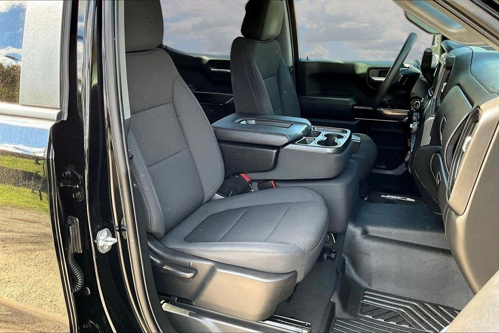 Chevrolet Silverado 1500 Custom Trail Boss Crew Cab Short Box 4WD 2021