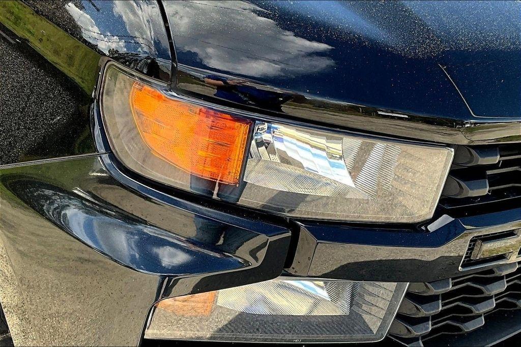 Chevrolet Silverado 1500 Custom Trail Boss Crew Cab Short Box 4WD 2021