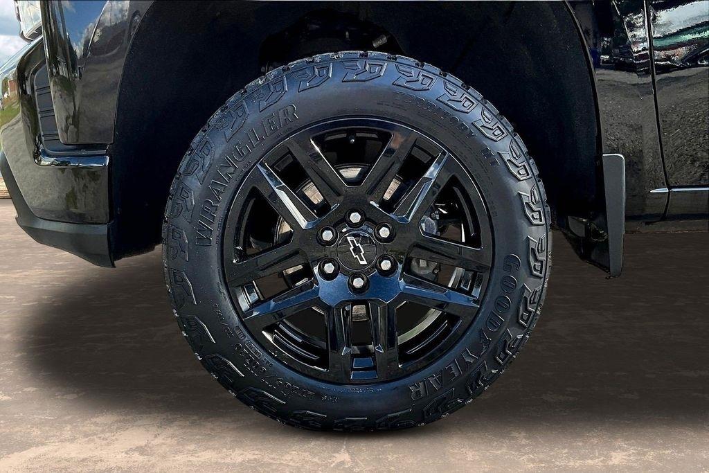 Chevrolet Silverado 1500 Custom Trail Boss Crew Cab Short Box 4WD 2021