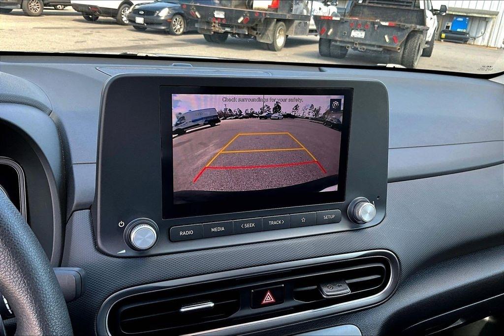 Hyundai Kona EV SEL 2023