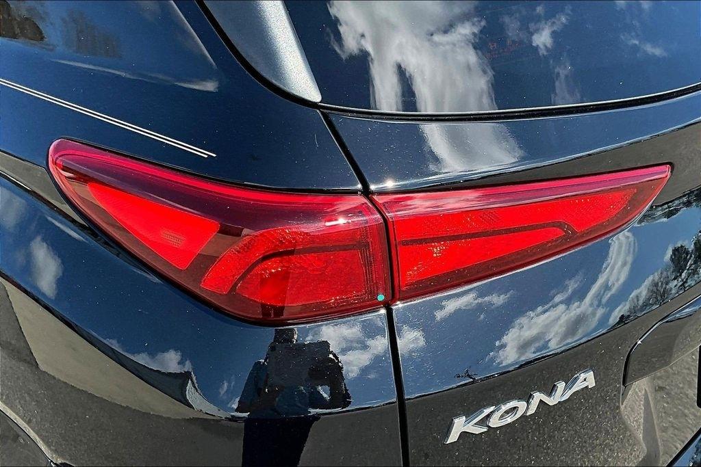 Hyundai Kona EV SEL 2023