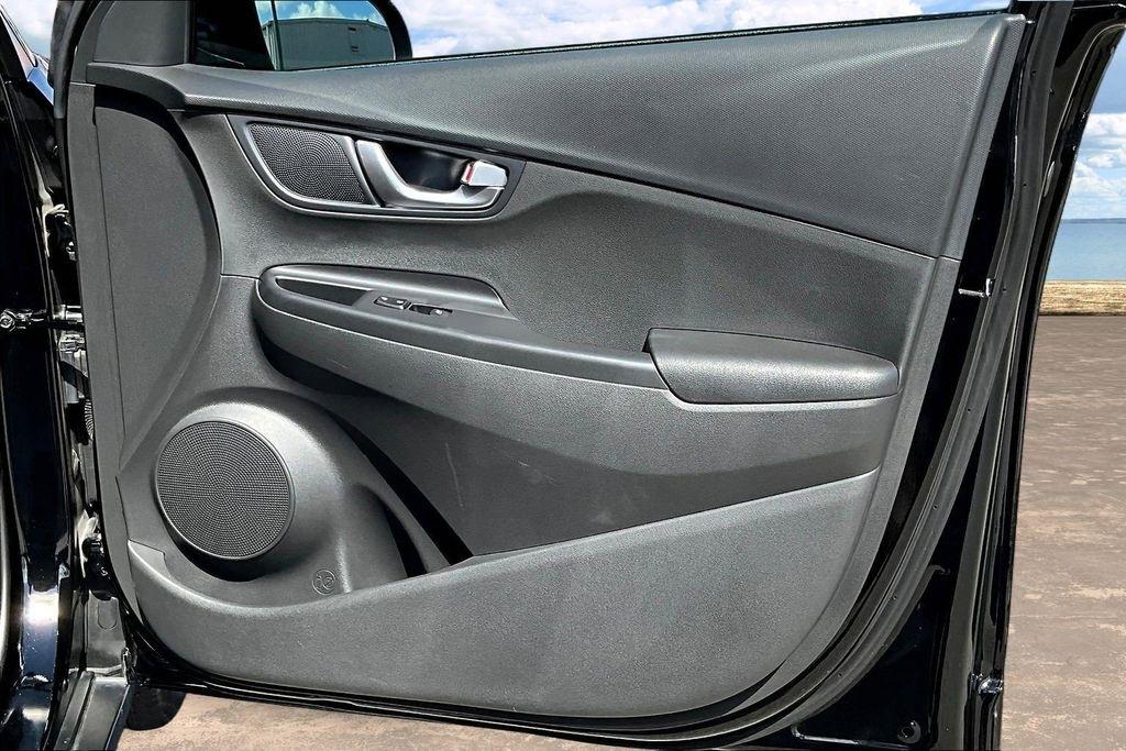 Hyundai Kona EV SEL 2023