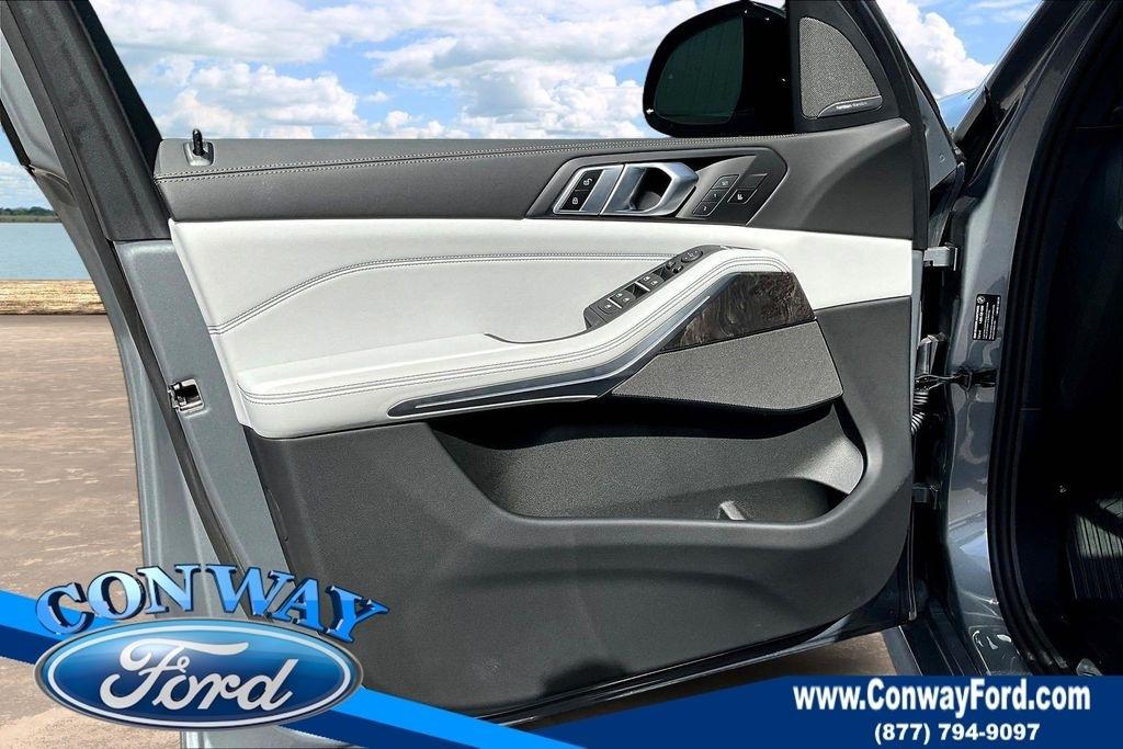 BMW X5 xDrive40i 2025