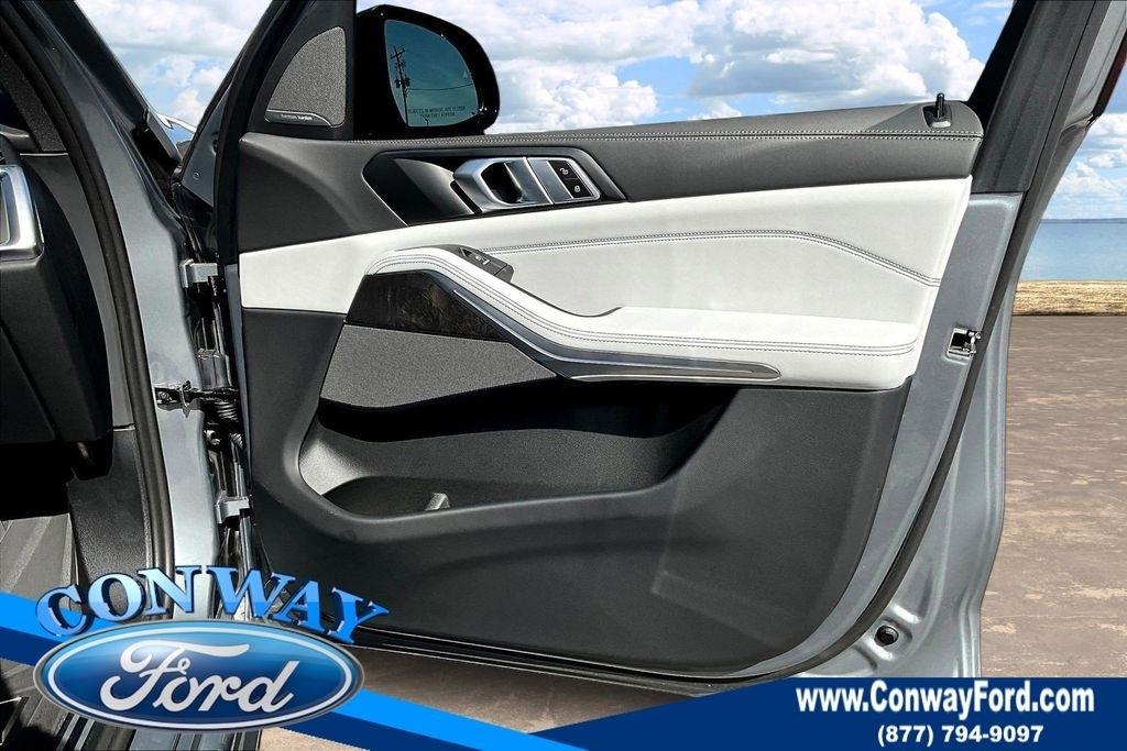 BMW X5 xDrive40i 2025