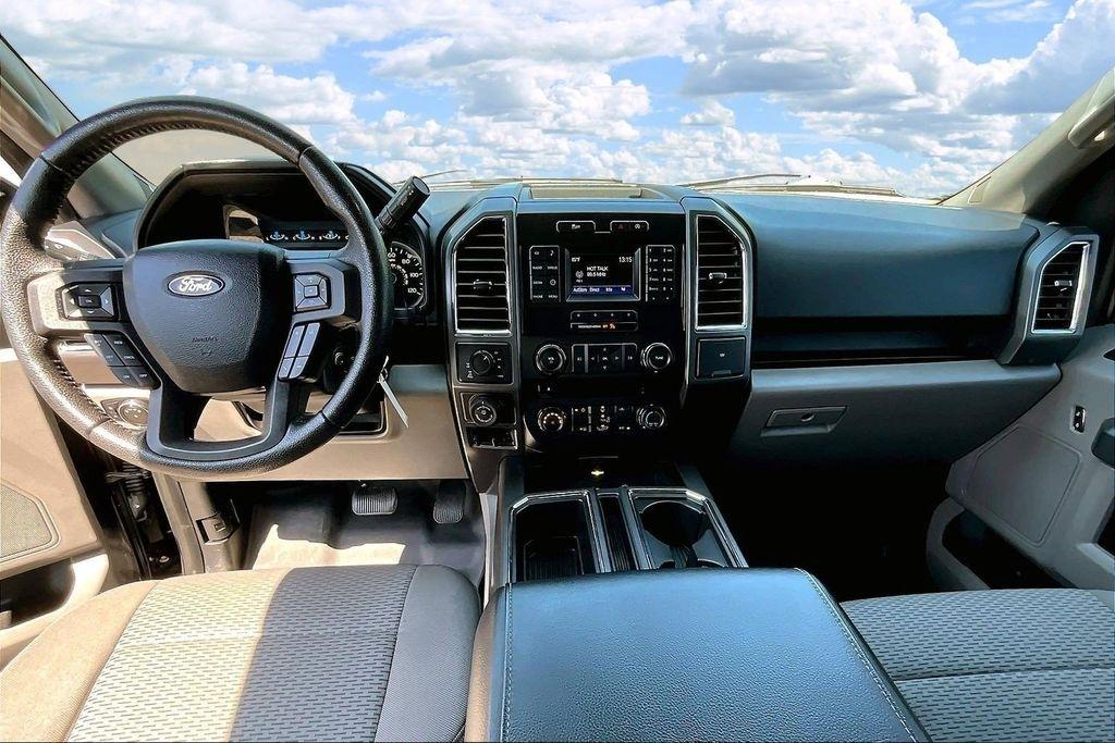 Ford F-150 Lariat SuperCab 8-ft. 4WD 2016