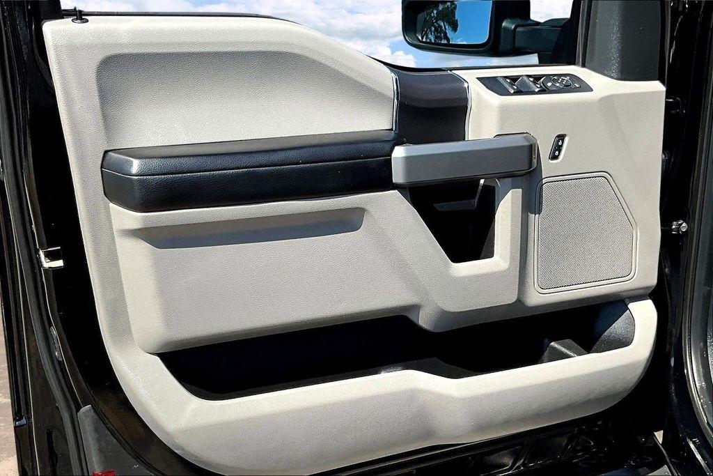 Ford F-150 Lariat SuperCab 8-ft. 4WD 2016