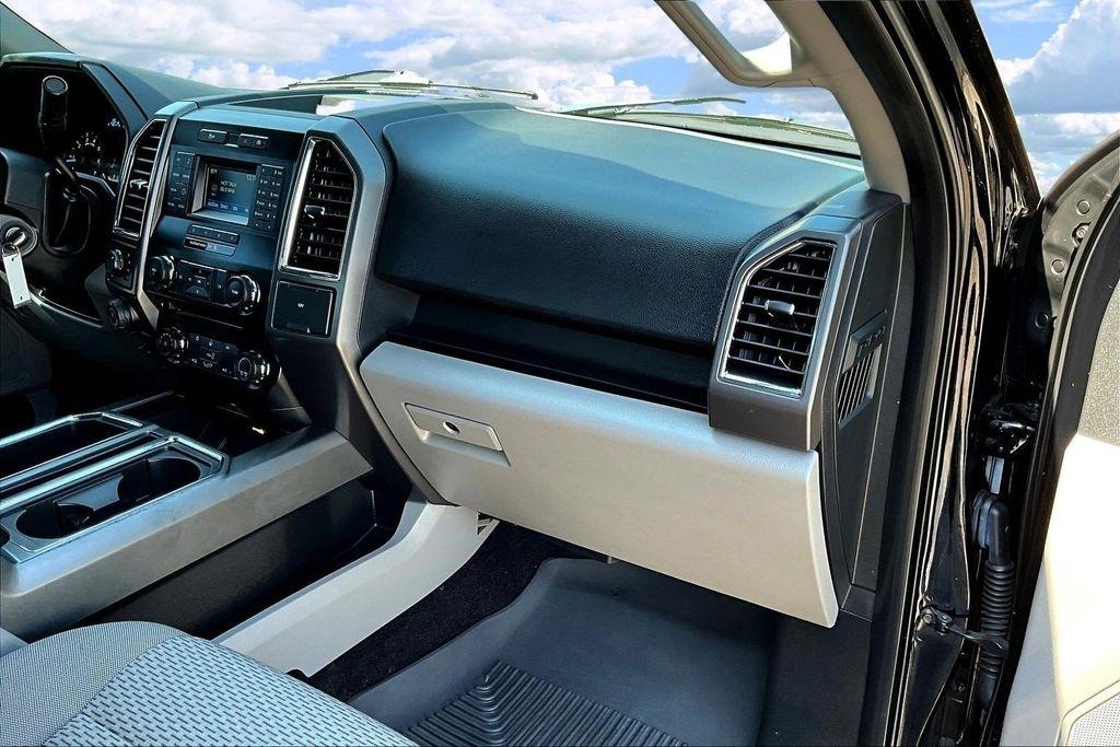 Ford F-150 Lariat SuperCab 8-ft. 4WD 2016