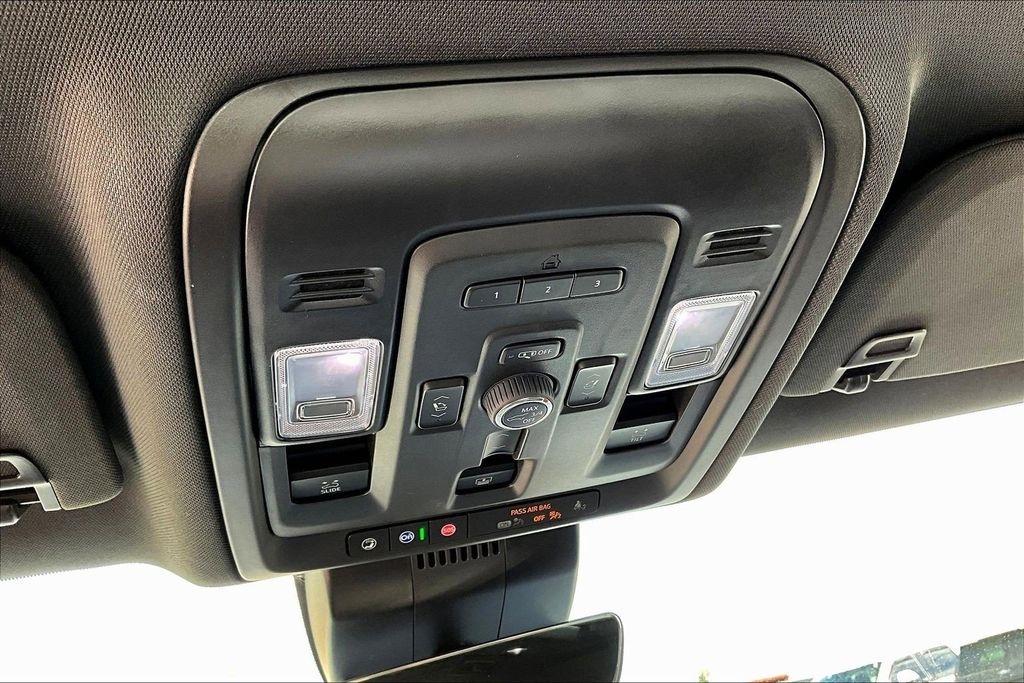 Chevrolet Tahoe High Country 4WD 2024