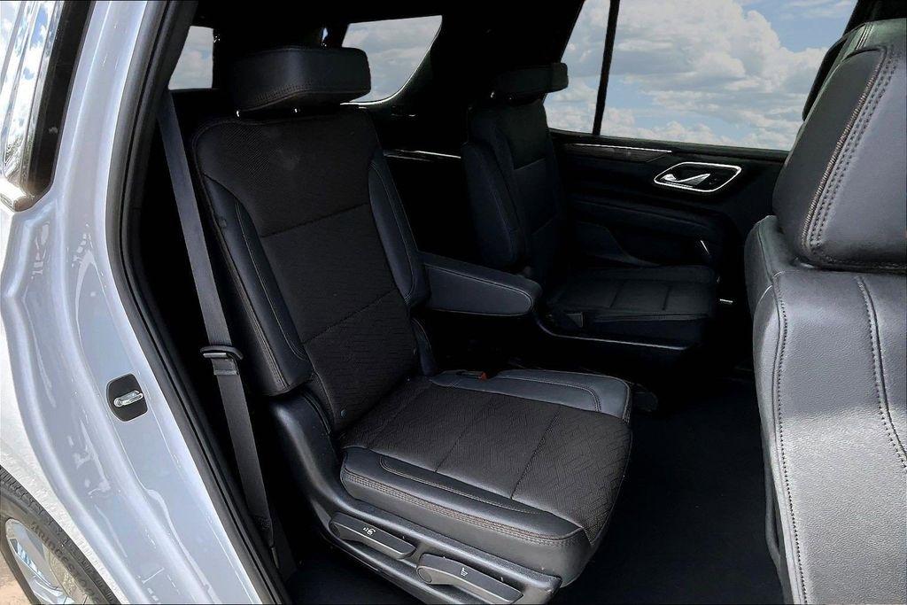 Chevrolet Tahoe High Country 4WD 2024