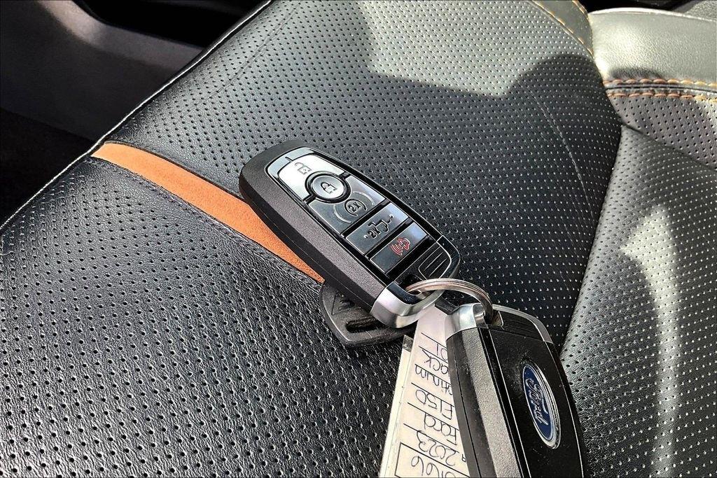 Ford F-150 Lariat SuperCrew 5.5-ft. Bed 4WD 2023