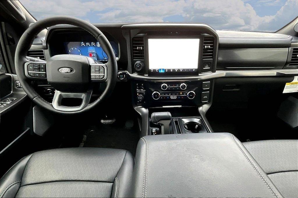 Ford F-150 Lariat SuperCrew 4WD 2025