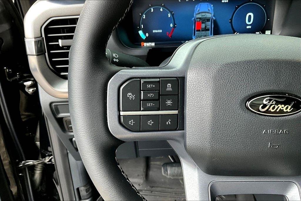 Ford F-150 Lariat SuperCrew 4WD 2025