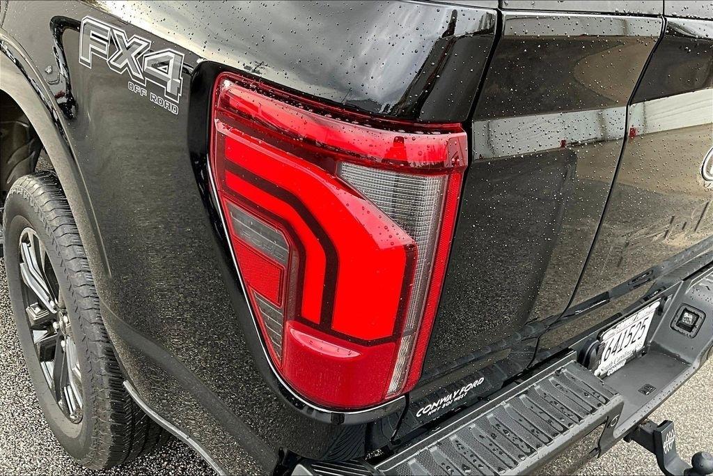 Ford F-150 Lariat SuperCrew 4WD 2025