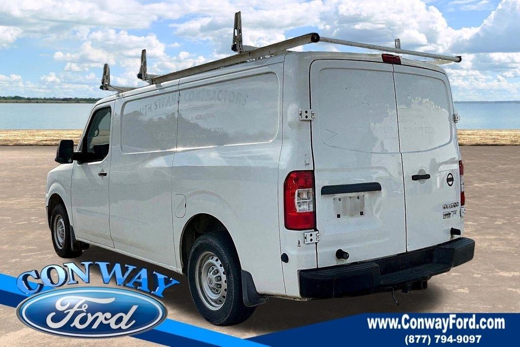 Nissan NV Cargo 2500 HD S V6 2016