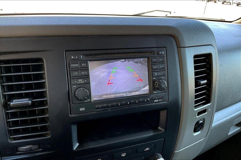 Nissan NV Cargo 2500 HD S V6 2012