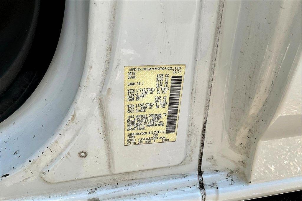 Nissan NV Cargo 2500 HD S V6 2012