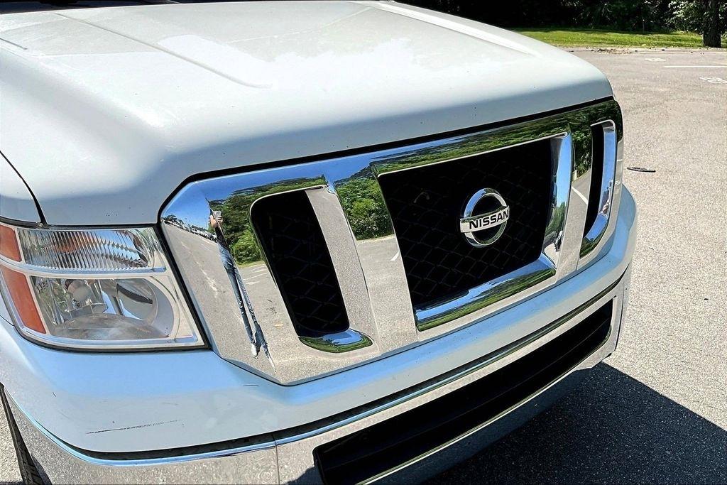 Nissan NV Cargo 2500 HD S V6 2012