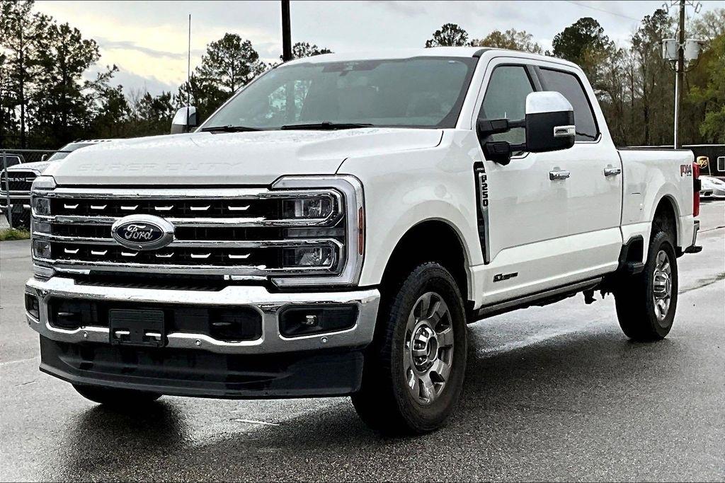 Ford F-250 SD XLT Crew Cab 4WD 2025