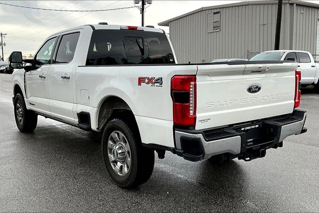 Ford F-250 SD XLT Crew Cab 4WD 2025