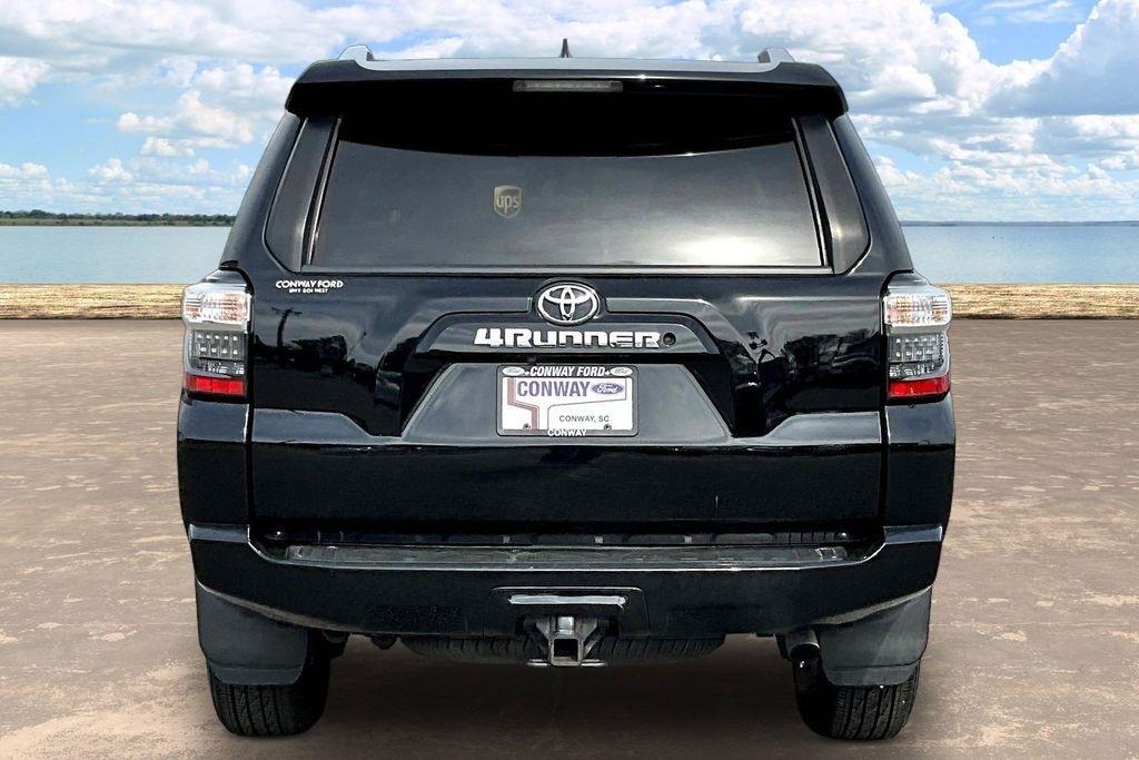 Toyota 4Runner SR5 4WD 2017