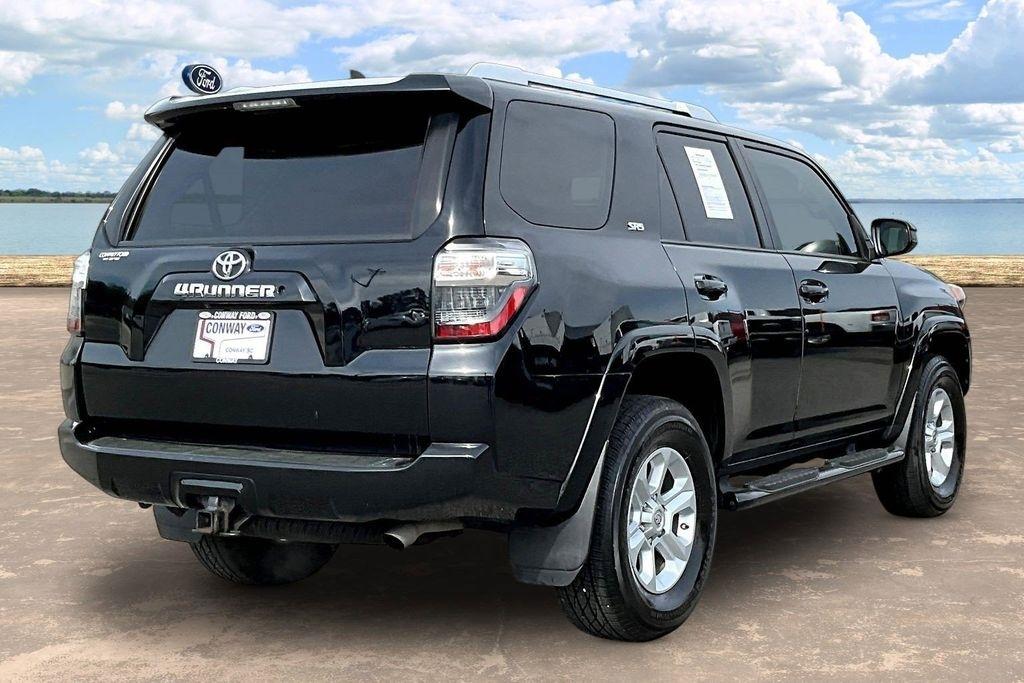 Toyota 4Runner SR5 4WD 2017