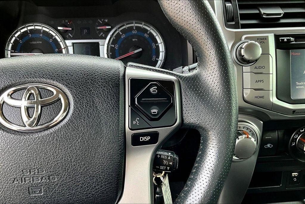 Toyota 4Runner SR5 4WD 2017