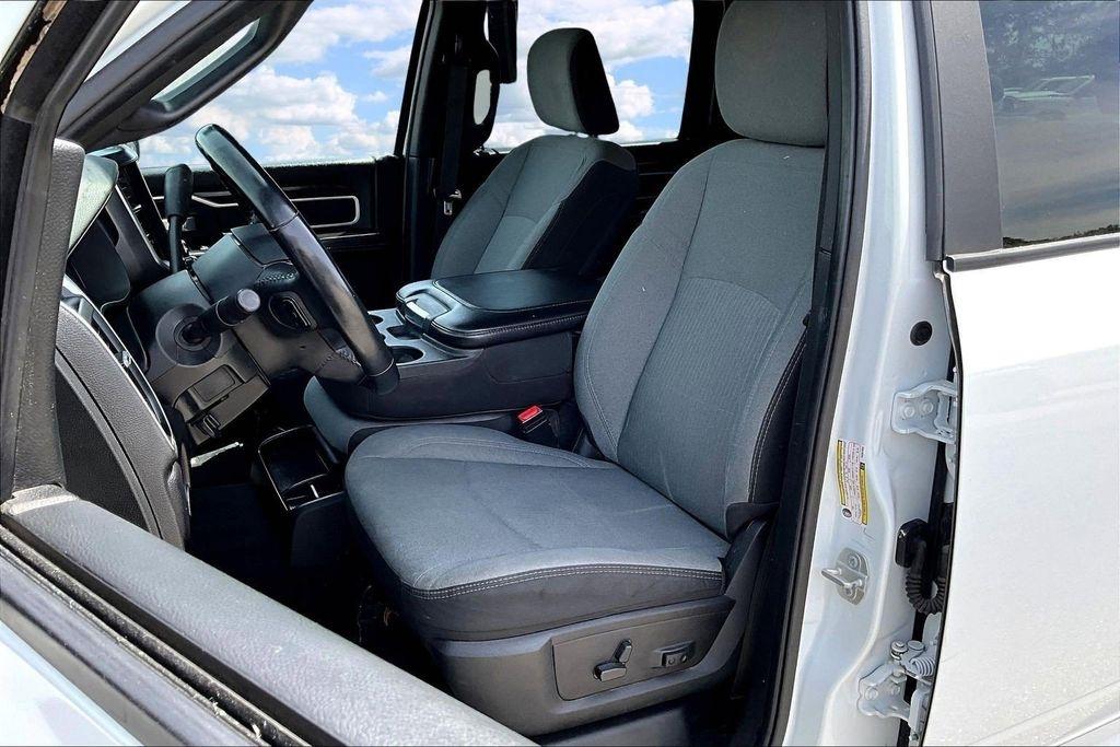 RAM 3500 Big Horn Crew Cab LWB 4WD DRW 2024