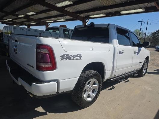 RAM 1500 Big Horn Crew Cab SWB 4WD 2019