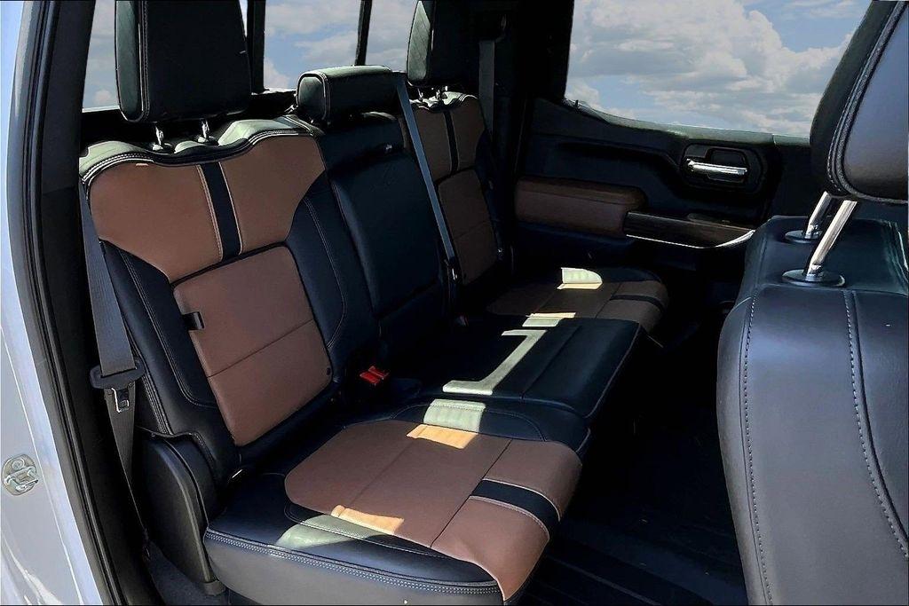 Chevrolet Silverado 1500 Limited High Country Crew Cab Long Box 4WD 2022