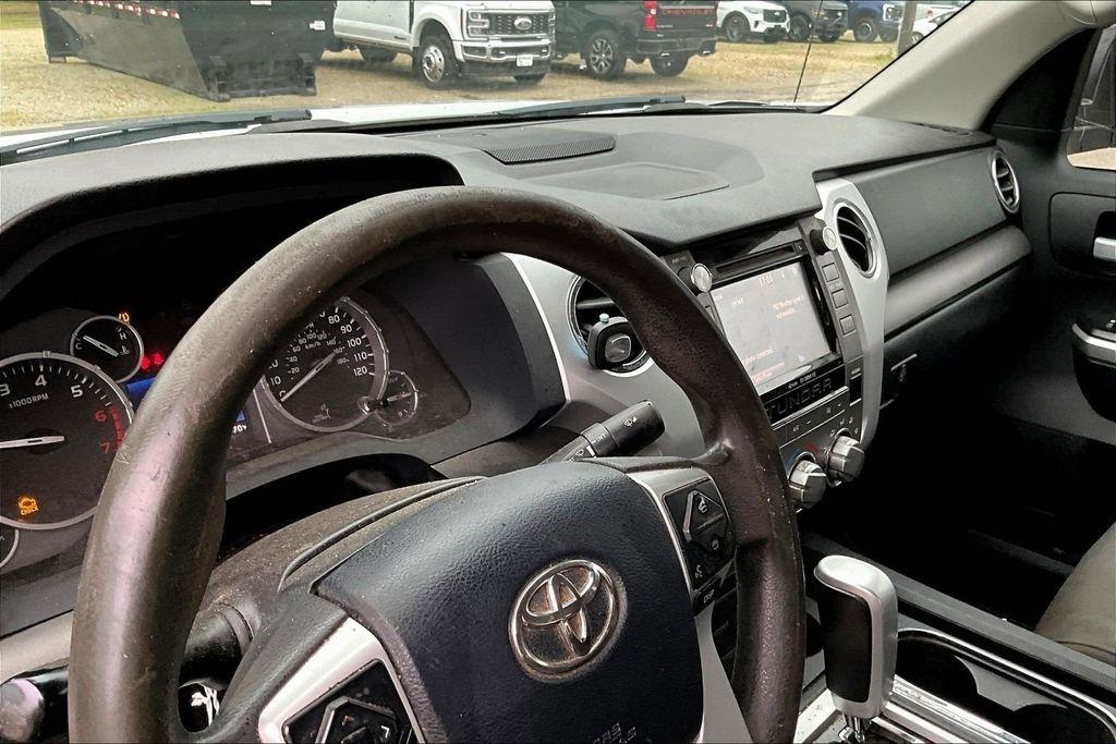 Toyota Tundra SR5 4.6L V8 Double Cab 2WD 2015