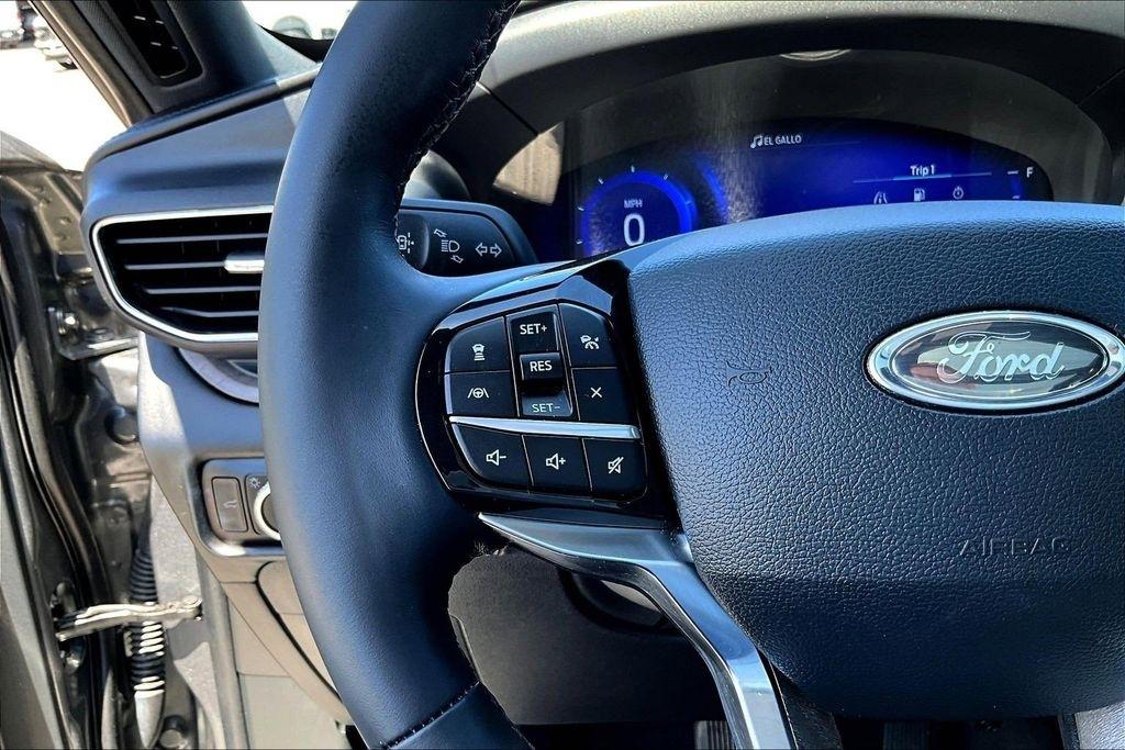 Ford Explorer Platinum AWD 2023