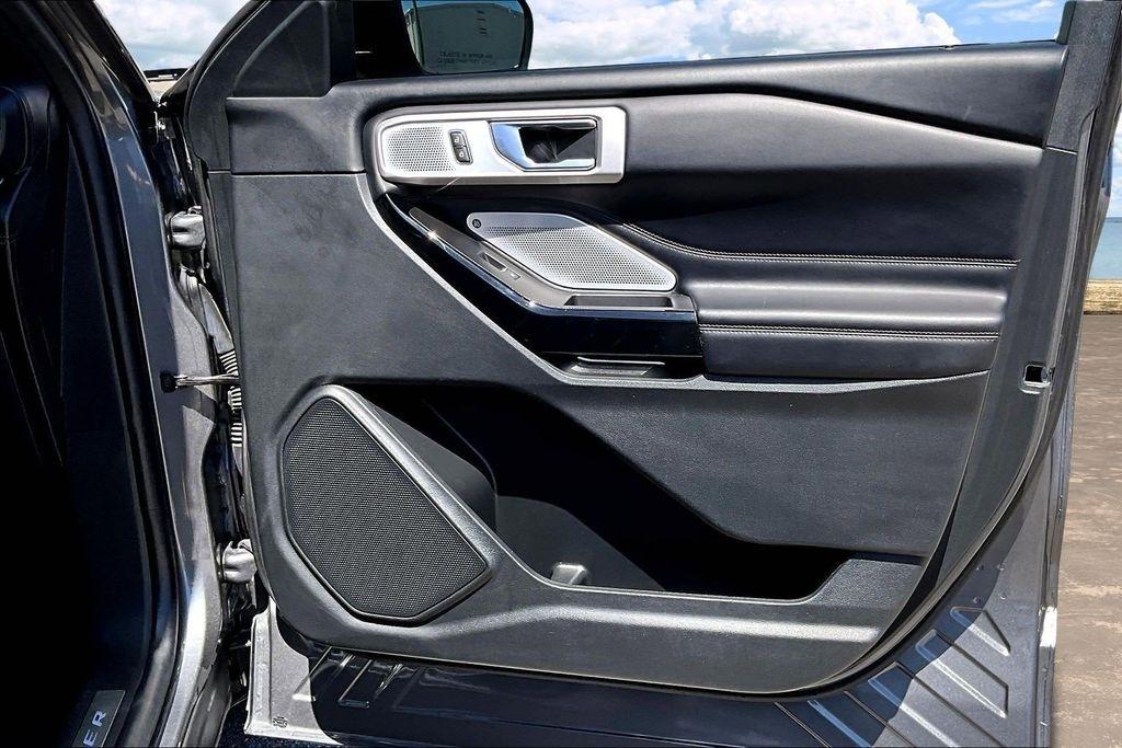Ford Explorer Platinum AWD 2023