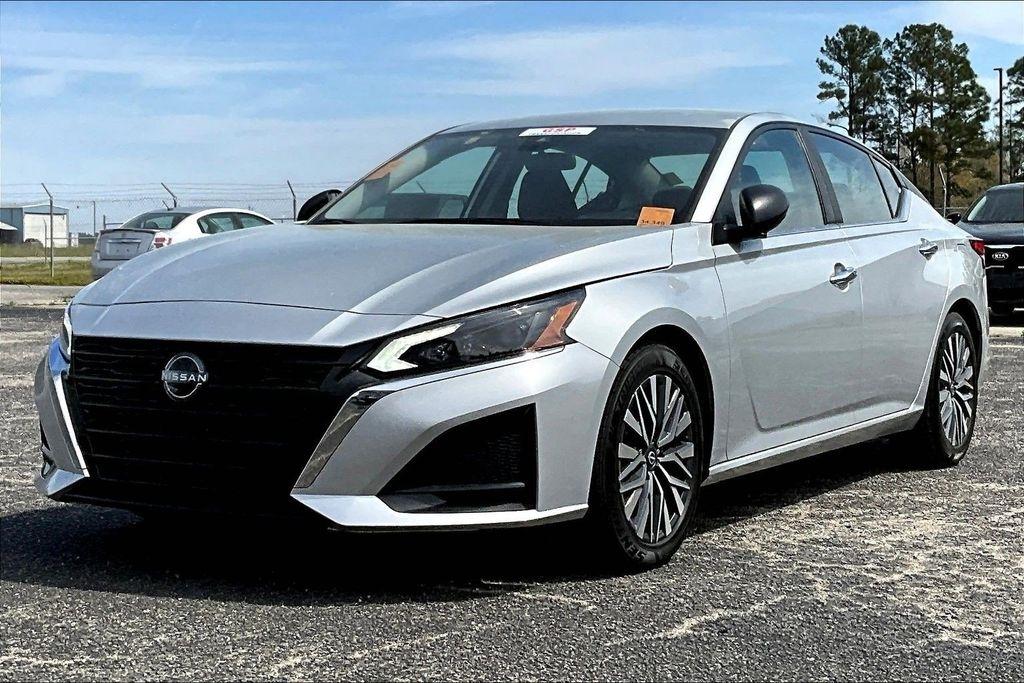 Nissan Altima 2.5 SV 2025