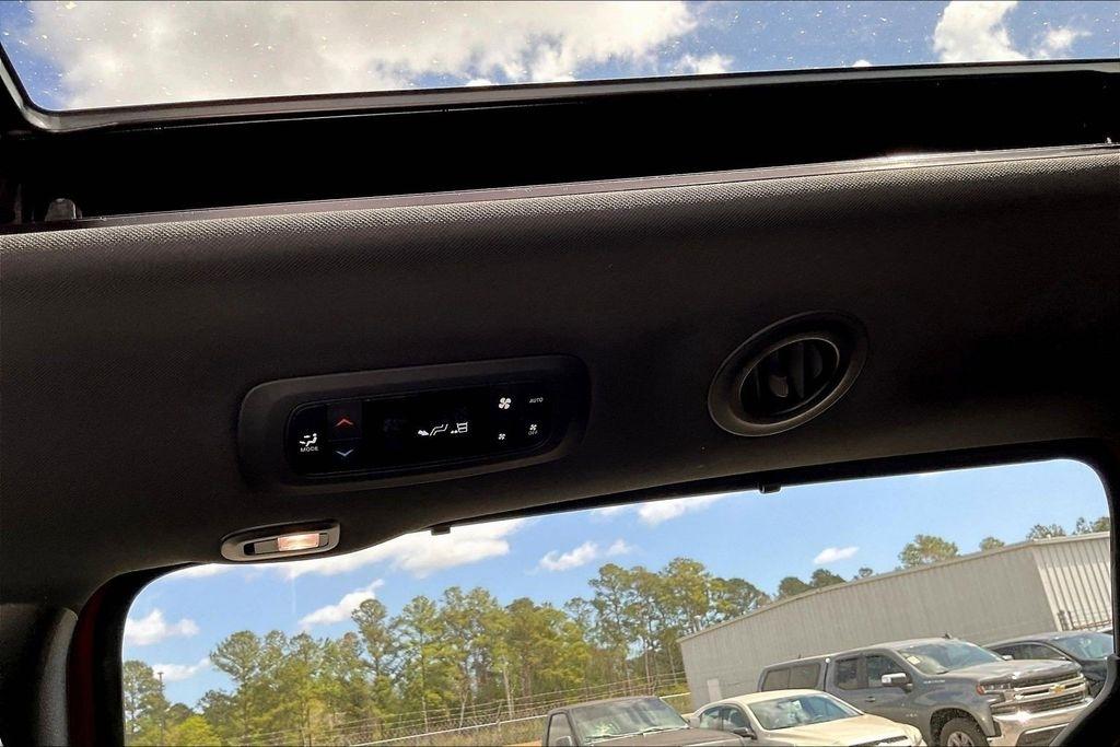 Chrysler Pacifica Limited 2025