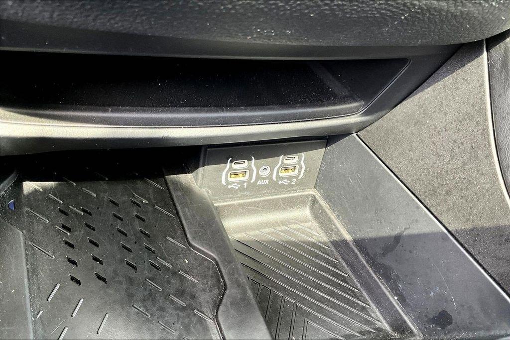 Chrysler Pacifica Limited 2025