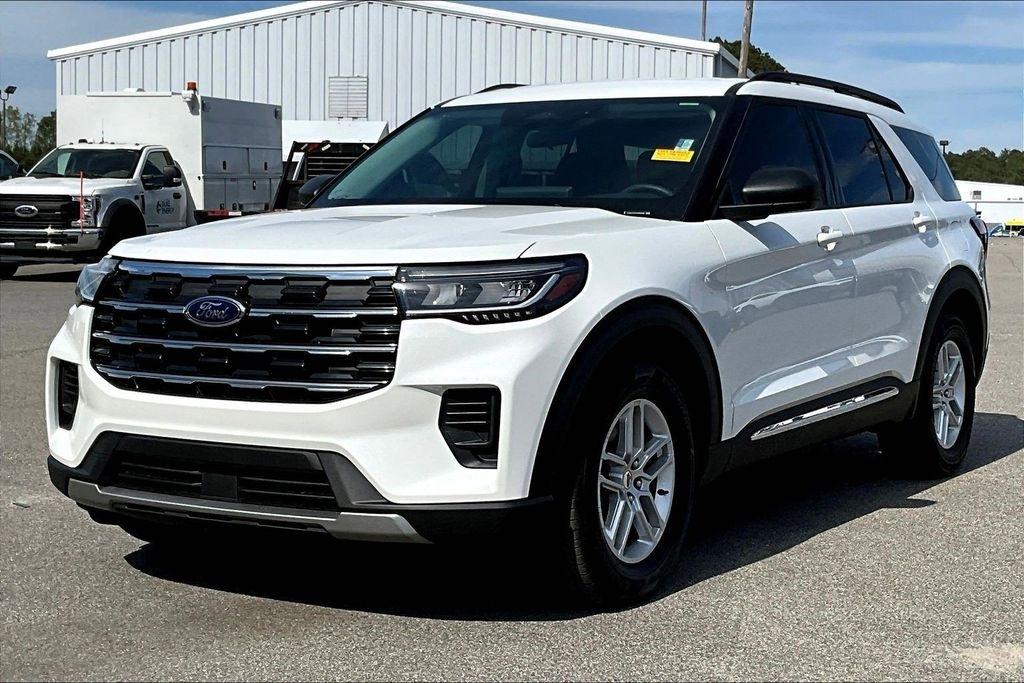 Ford Explorer Active 2025