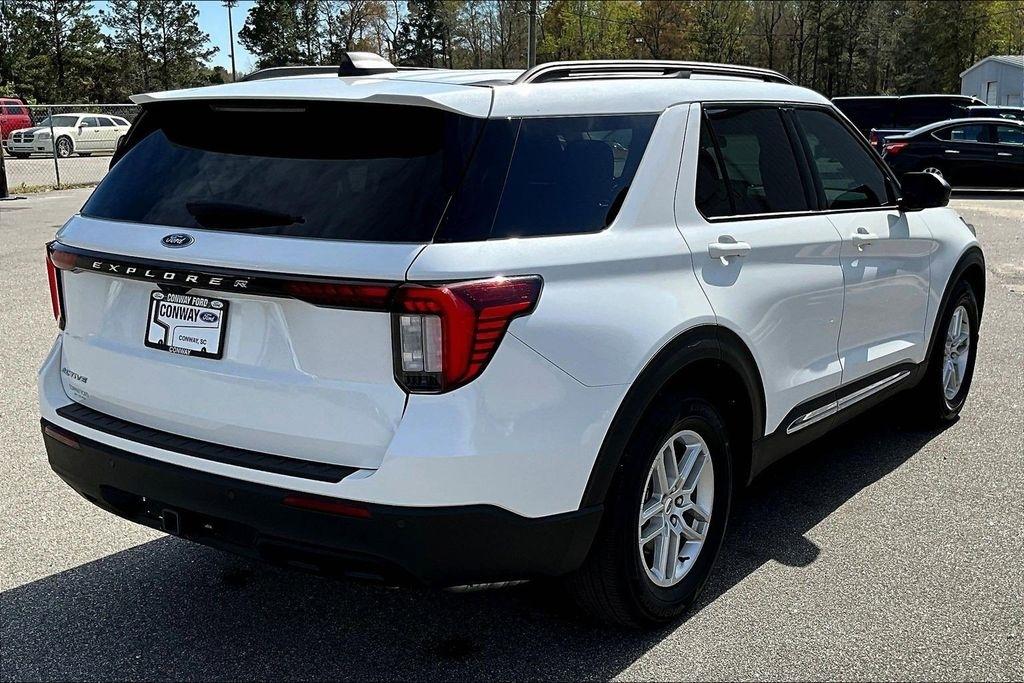 Ford Explorer Active 2025