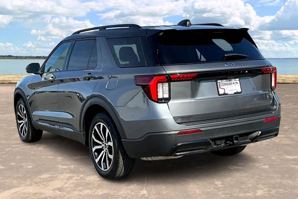 Ford Explorer ST-Line 2025