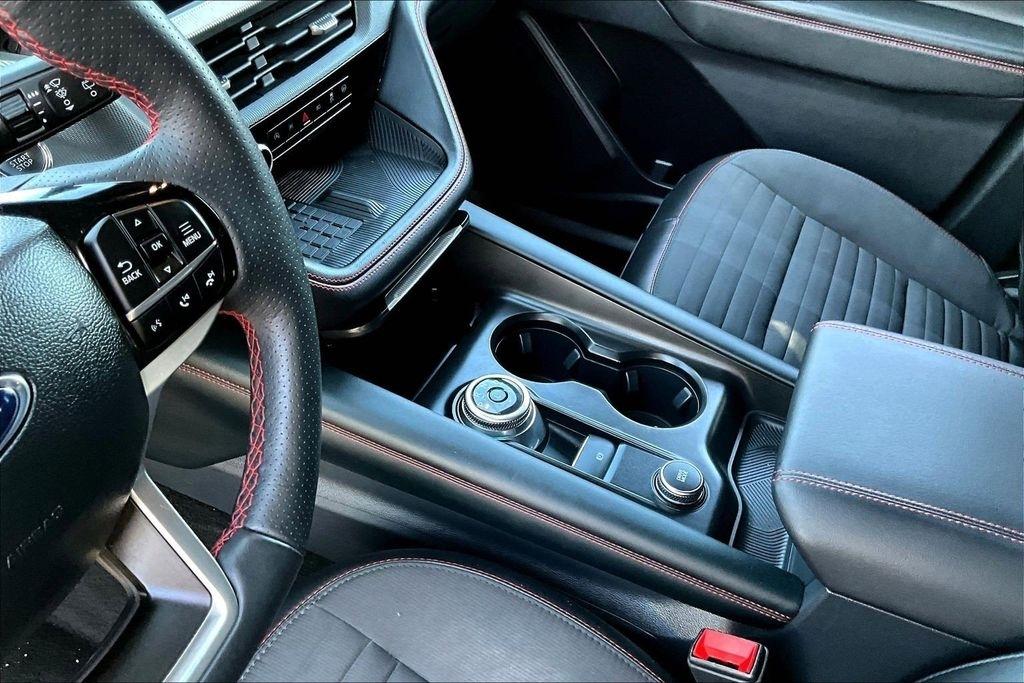 Ford Explorer ST-Line 2025