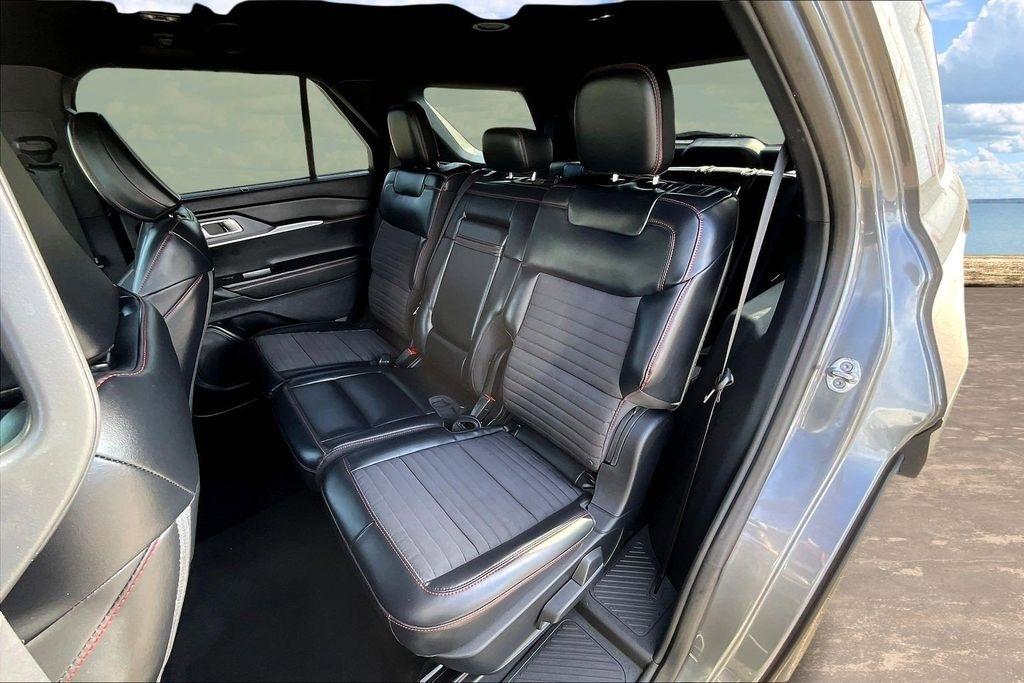 Ford Explorer ST-Line 2025