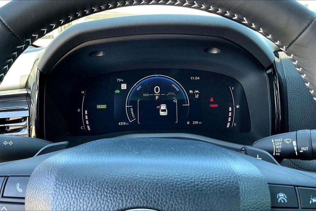 Toyota Camry Hybrid XLE 2026