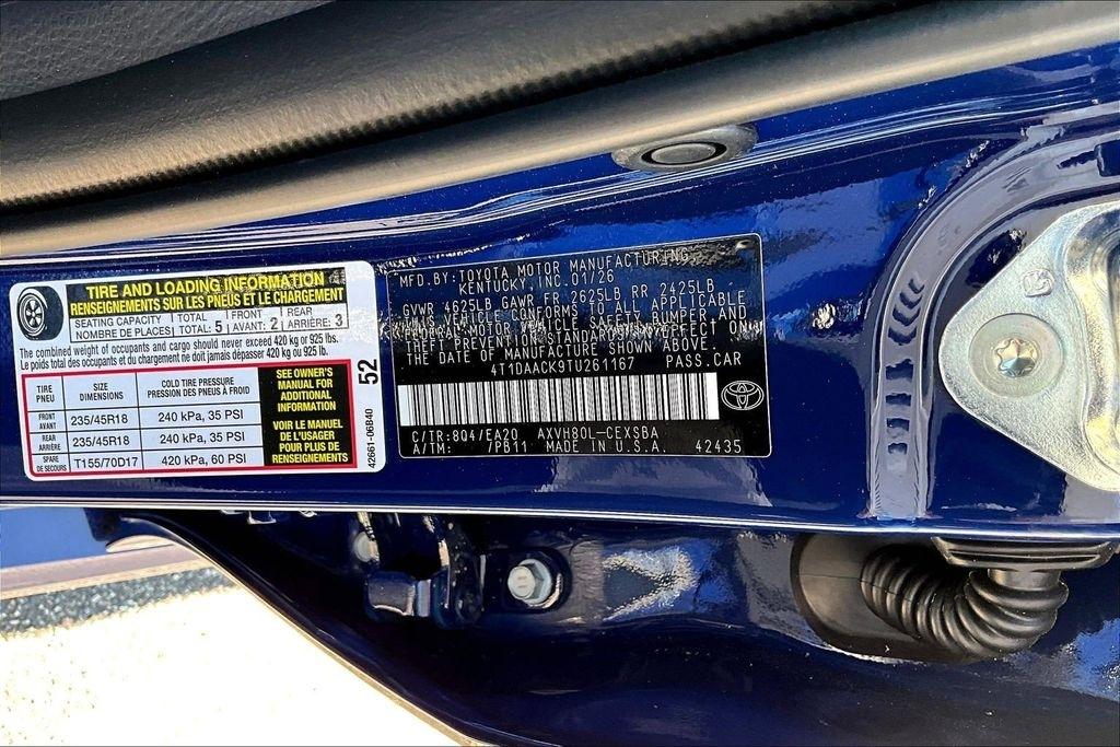 Toyota Camry Hybrid XLE 2026