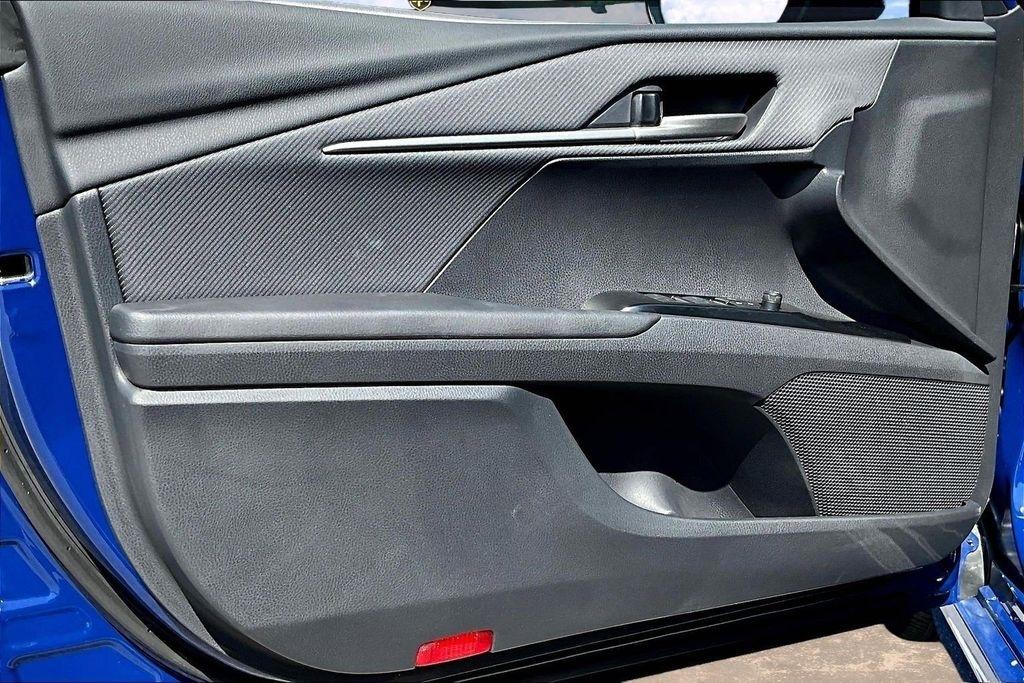 Toyota Camry Hybrid XLE 2026